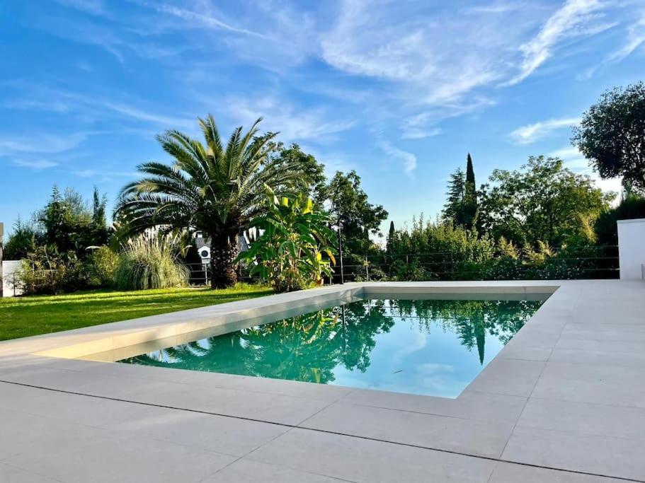 Apartamento Con Jardin Y Piscina En Cordoba Luaran gambar
