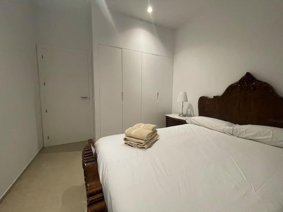 Apartamento Con Jardin Y Piscina En Cordoba Luaran gambar
